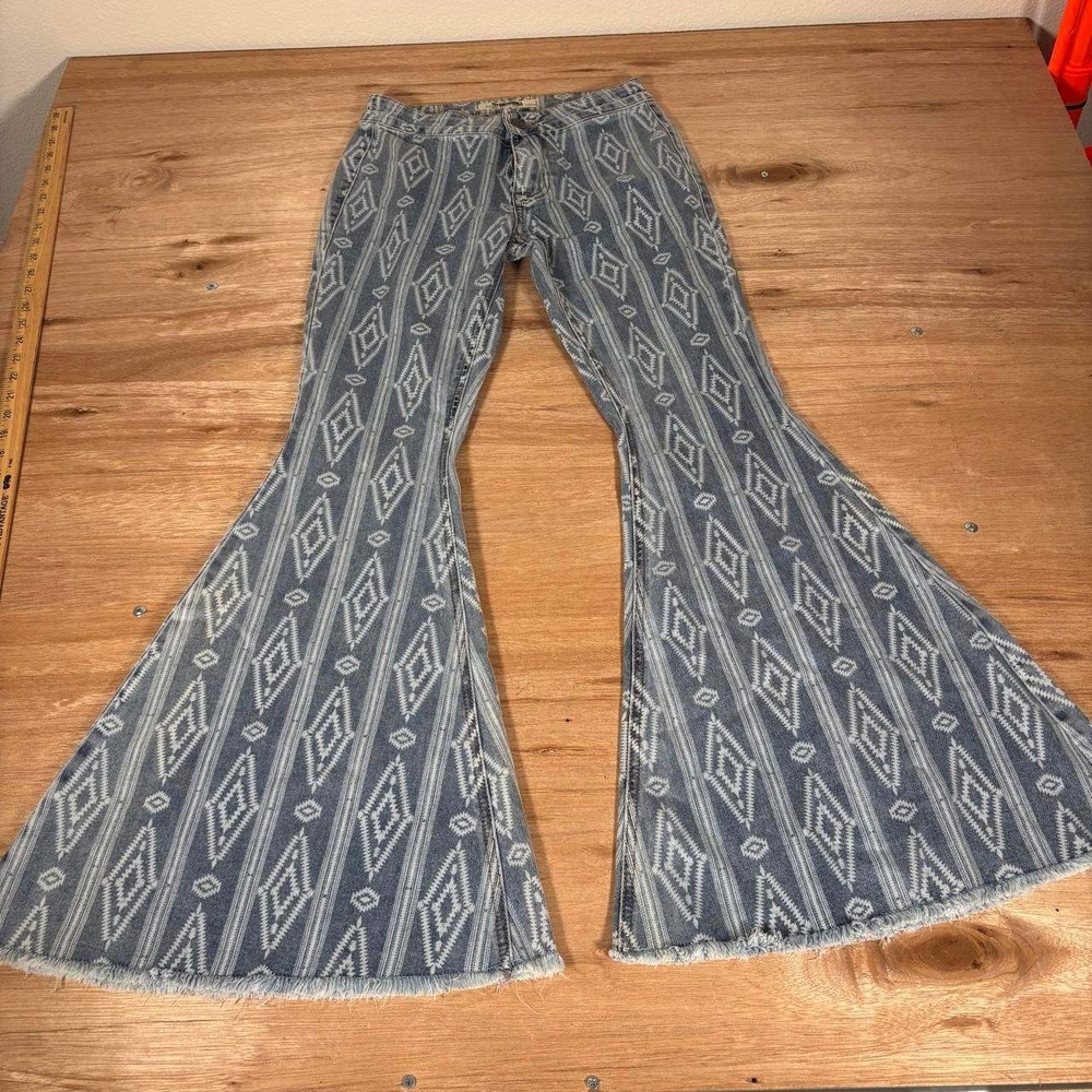 Rock and Roll Denim Womens Bargain Button Bell Jeans Southwestern Flare‎ 26x30